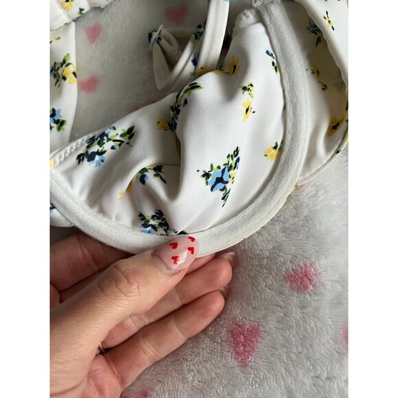 Blackbough Floral Coquette Mini Style Floral Bikini Top In Color White - Picture 7 of 9